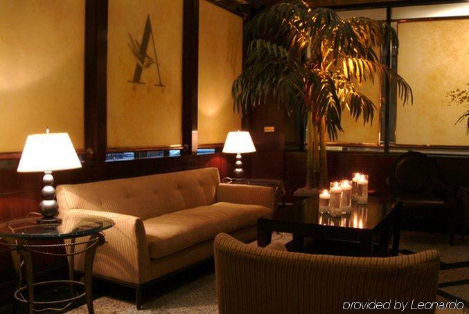 Atheneum Suite Hotel Детройт Интериор снимка